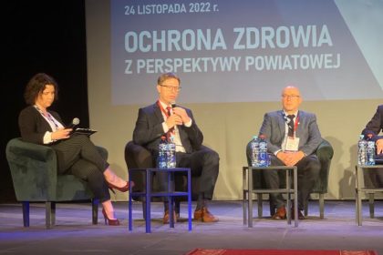 Konferencja dot. ochrony zdrowia z perspektywy powiatowej w Świętochłowicach