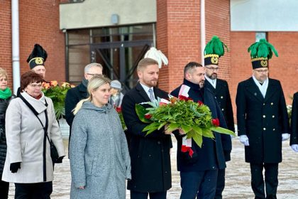 Msza święta i złożenie kwiatów w intencji górników, emerytów, rencistów oraz wszystkich zmarłych górników KWK Mysłowice-Wesoła i ich rodzin