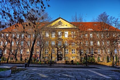 W związku z obchodami stulecia LO I zmianie ulegnie organizacja ruchu na ul. Mickiewicza